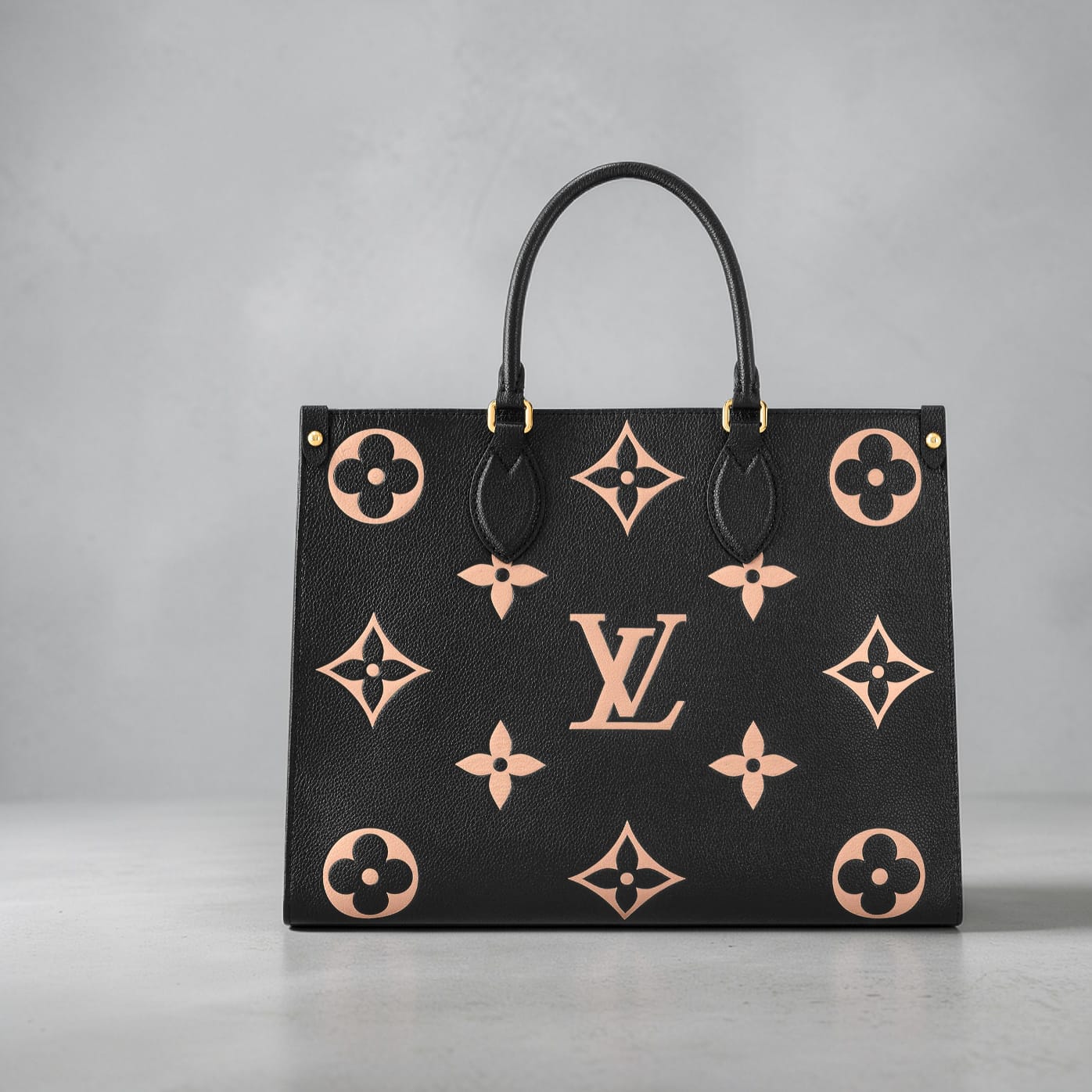 LOUIS VUITTON | Onthego tote bag