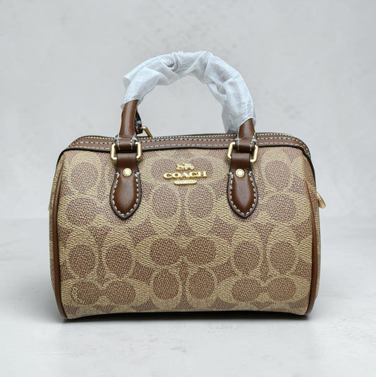 Coach handbag | Mini rowan crossbody